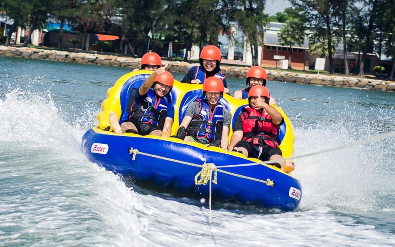 Poni Homestay Muara Εξωτερικό φωτογραφία