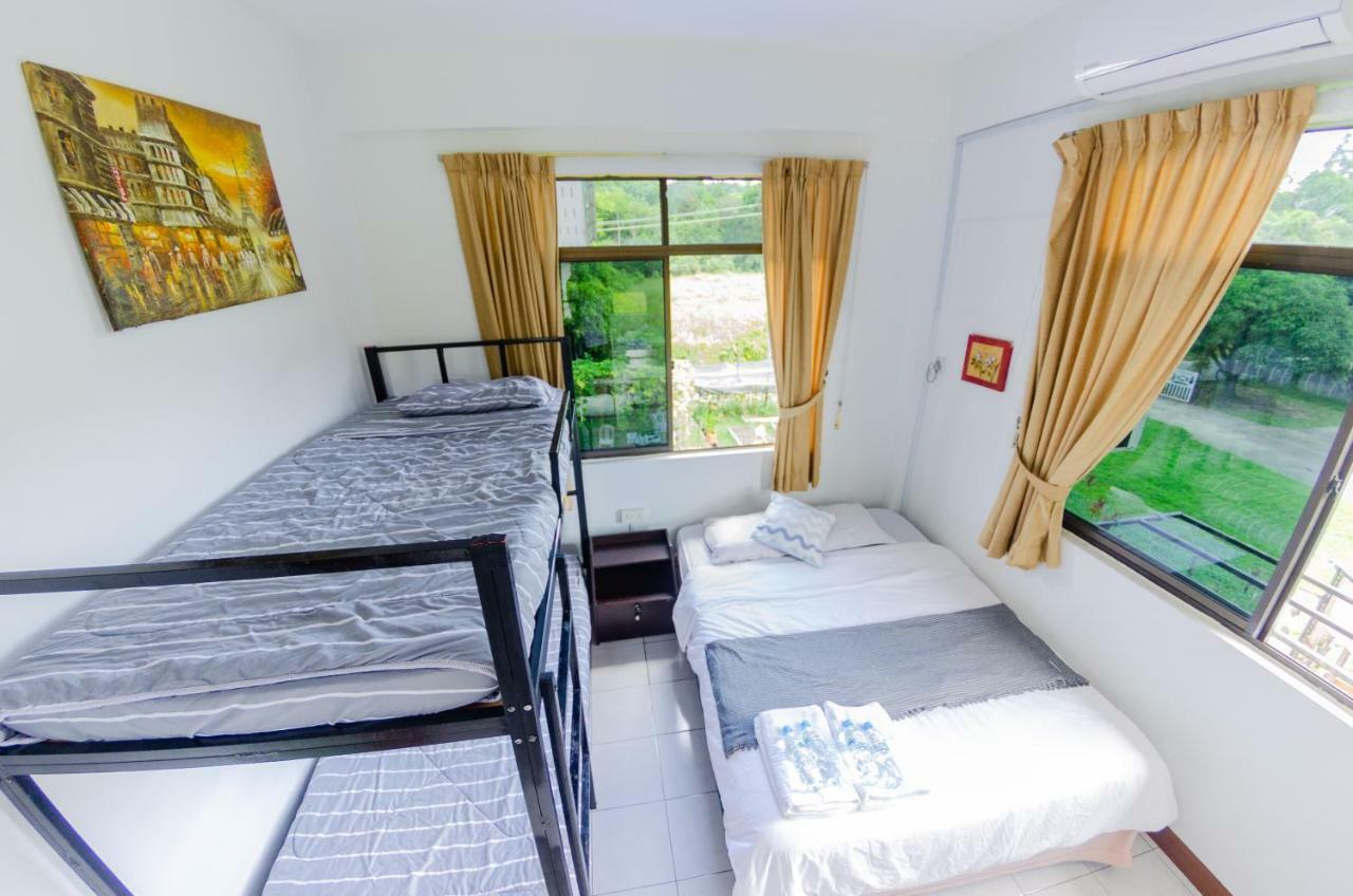 Poni Homestay Muara Εξωτερικό φωτογραφία